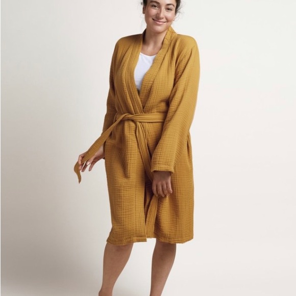 SOLD-Parachute cloud robe - Picture 2 of 6